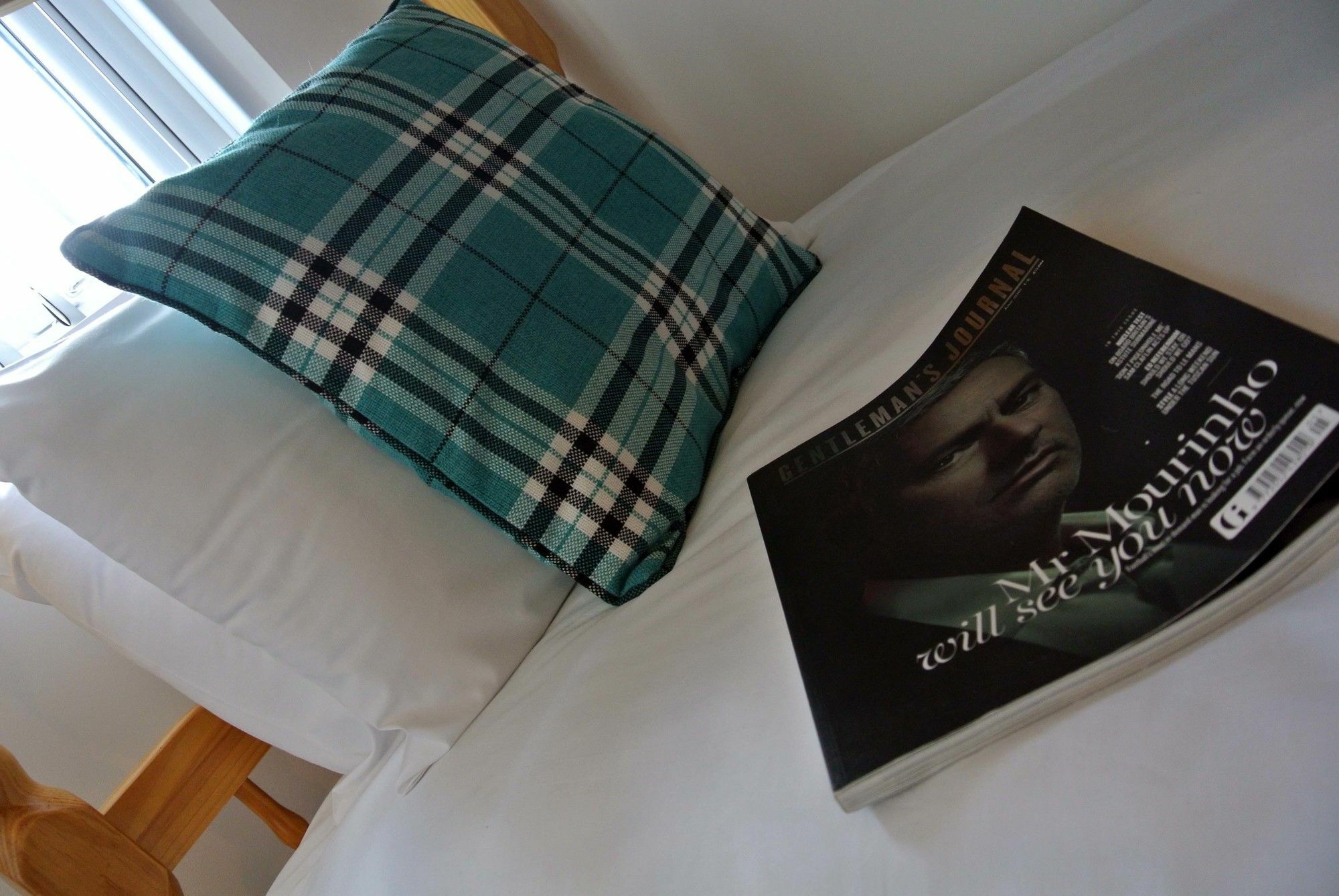 Approved Serviced Apartments Gorse Hill マンチェスター エクステリア 写真