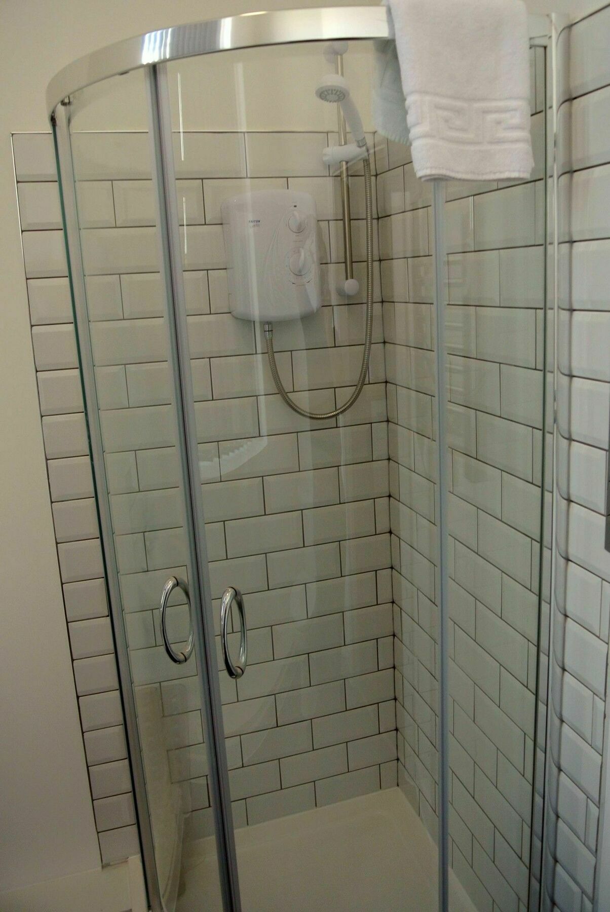 Approved Serviced Apartments Gorse Hill マンチェスター エクステリア 写真